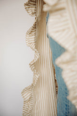 Ruﬄe Thin Stripe Table Runner | Beige