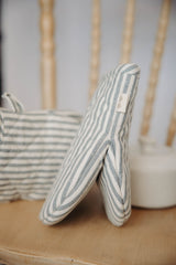 Hampton Stripe Oven Mitt | Slate Grey