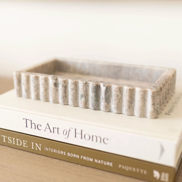 Scalloped Marble Fluted Bridge Tray | Beige