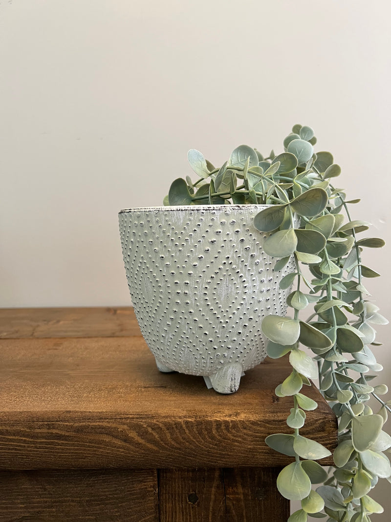 TEXTURED FOOTED PLANTER
